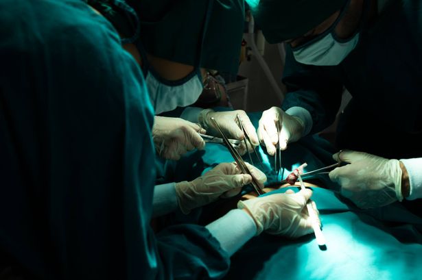 زراعة قلب اصطناعي دون الحاجة لفتح عظمة القص في مسشتفى رمبام