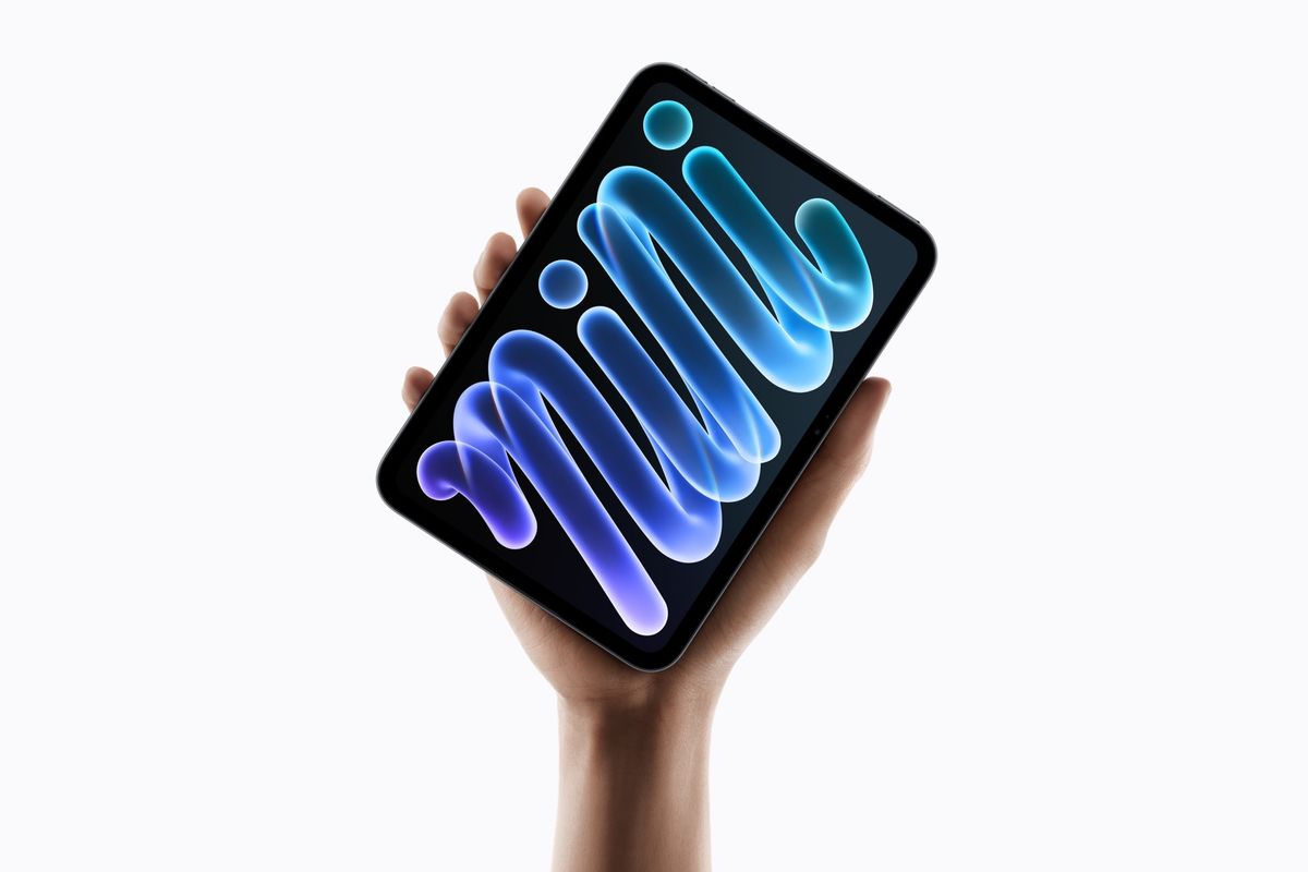 جهاز iPad mini الجديد من أبل بحجم يناسب راحة اليد (الصورة: Apple)