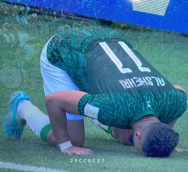 انجاز تاريخي للمنتخب السعودي بالفوز على الأرجنتين بهدفين لهدف