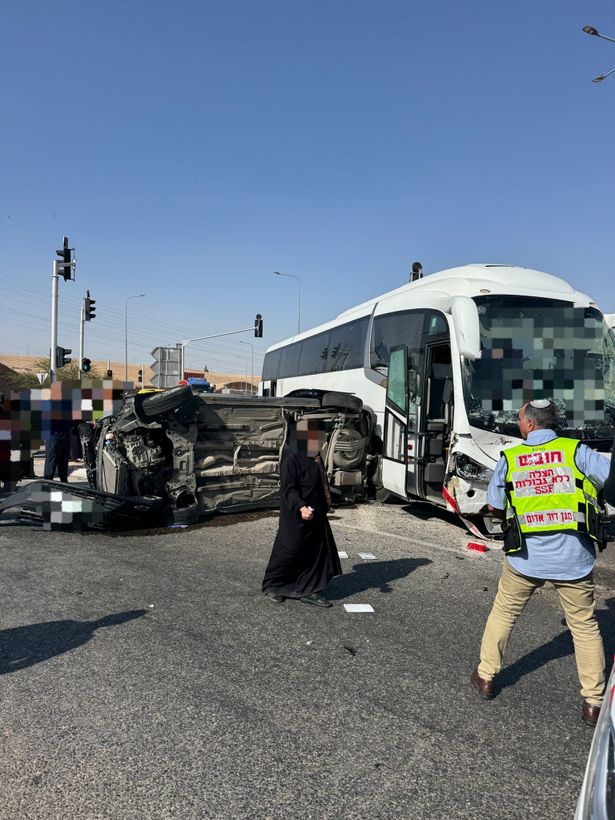 من موقع الحادث - تصوير نجمة داوود الحمراء