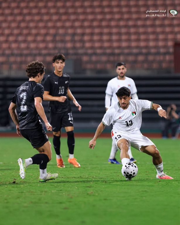 منتخب فلسطين أمام نيوزيلندا في دورة الصين الودية - الصورة من حساب الاتحاد الفلسطيني لكرة القدم على فيسبوك - الاتحاد الفلسطيني لكرة القدم