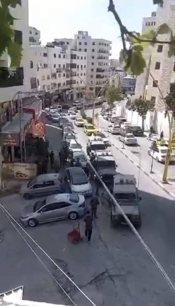 إعتقال ضابط في الشرطة الفلسطينية على أيدي الجيش الاسرائيلي 