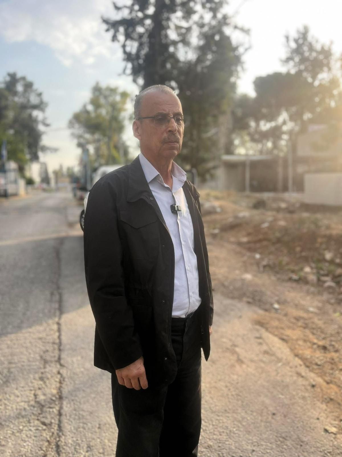 الإفراج عن عوض عبد الفتاح بعد التحقيق معه لساعات بزعم "التحريض على الإرهاب"