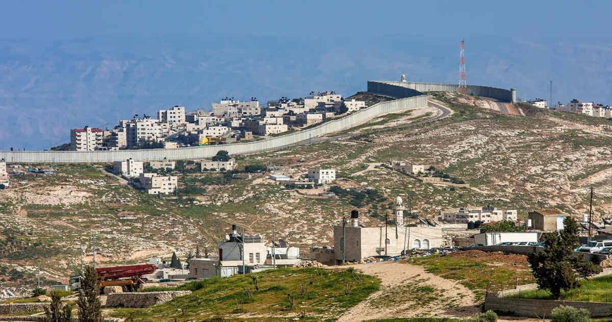 shutterstock_ Palestinian village

