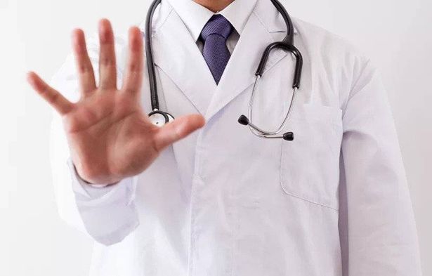 اعلان اضراب للأطباء بعد الإعتداء على طبيبة!