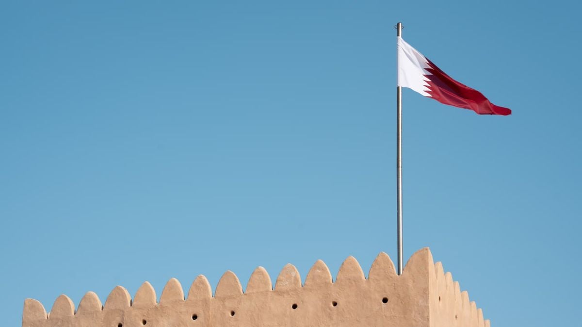 كيف تعاملت قطر مع محاولة اغتيال قيادات حماس في مجمع سكني؟
