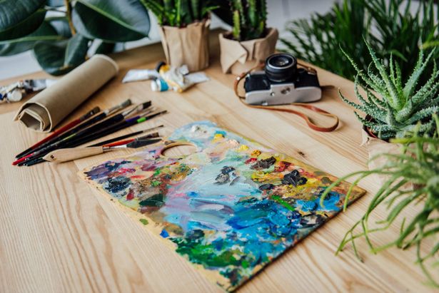 كيف يمكن للفن التشكيلي والرسم أن يكون وسيلة للتعبير عن الرأي؟