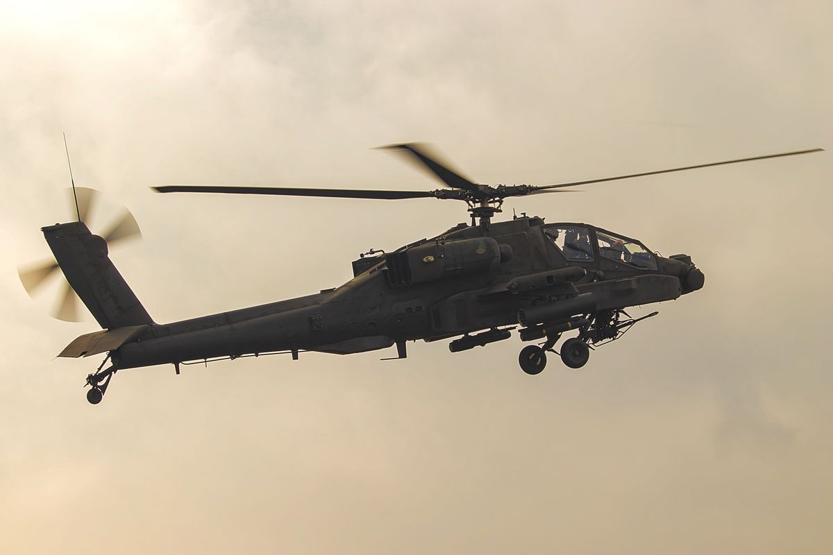 Hechtel-eksel,09-11-2022,Ah,64,Apache,In,Flight,At,Sanicole,International | Shutterstock