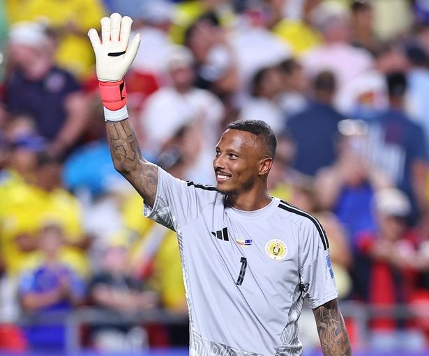 إلوي روم حارس مرمى كوراساو - الصورة من حساب فيفا على اكس -@fifaworldcup_ar