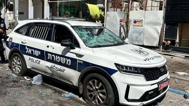 بعد مواجهات تل أبيب: الشرطة تنقل 52 إريتريا للاعتقال الإداري