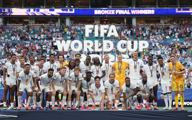 منتخب إنجلترا بعد فوزه ببرونزية كأس العالم 2026، الصورة من الحساب الرسمي لمنتخب إنجلترا على منصة إكس- @England