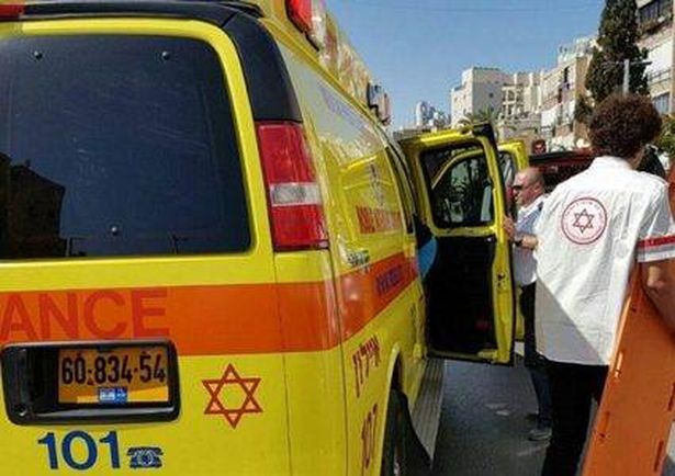 إصابة خطرة لشاب في حيفا جراء تعرضه للطعن