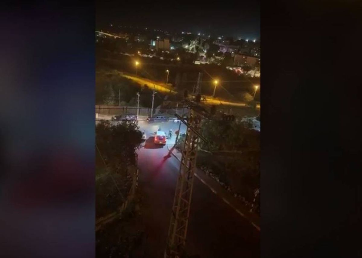 الخليل: عملية تُسفر عن مقتل مستوطن وإصابة لآخرين جراء إطلاق نار
