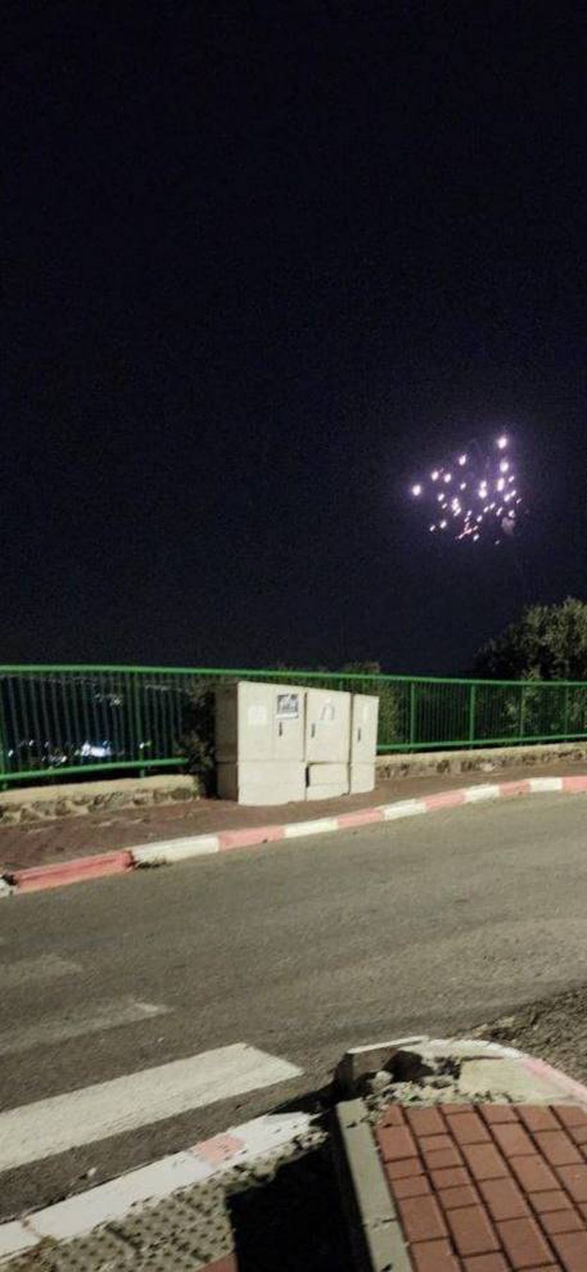 الجيش الإسرائيلي يعلن اعتراض صاروخ "أرض-جو" أطلق من لبنان في طبريا