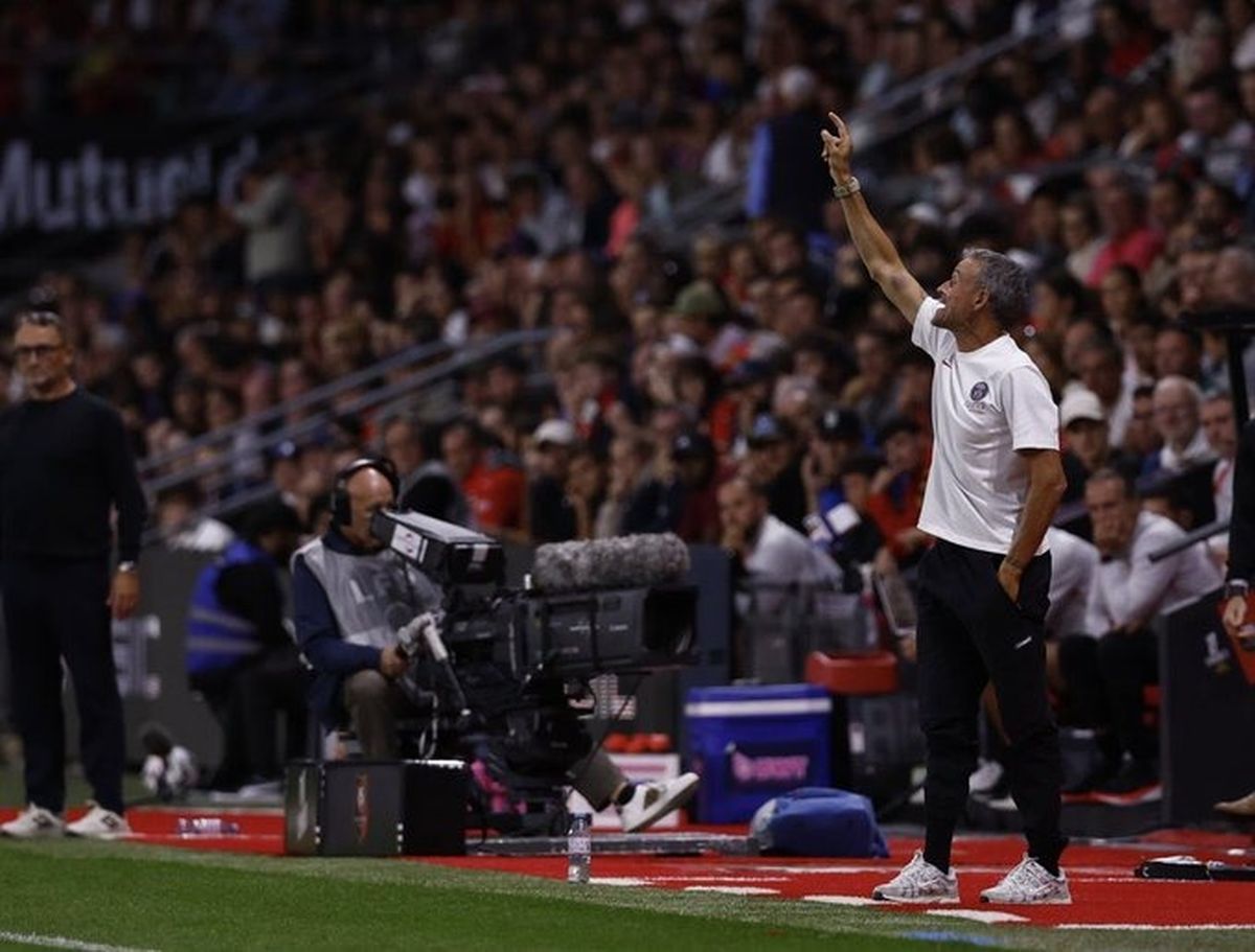 لويس إنريكي، مدرب نادي باريس سان جيرمان، الصورة من الحساب الرسمي للنادي على منصة إكس- @PSG_English

