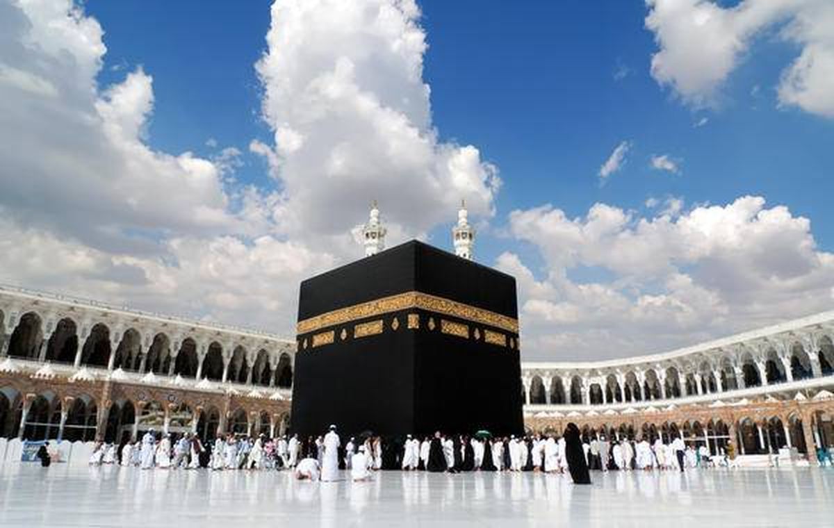 هل سيُمنع البث التلفزيوني للصلاة في الحرم المكي خلال رمضان؟ التفاصيل هنا.