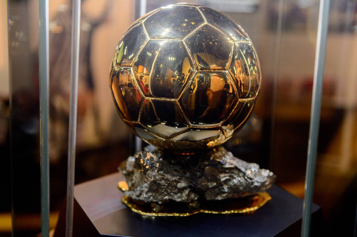 خمسة لاعبين يتنافسون على جائزة الكرة الذهبية لعام 2024