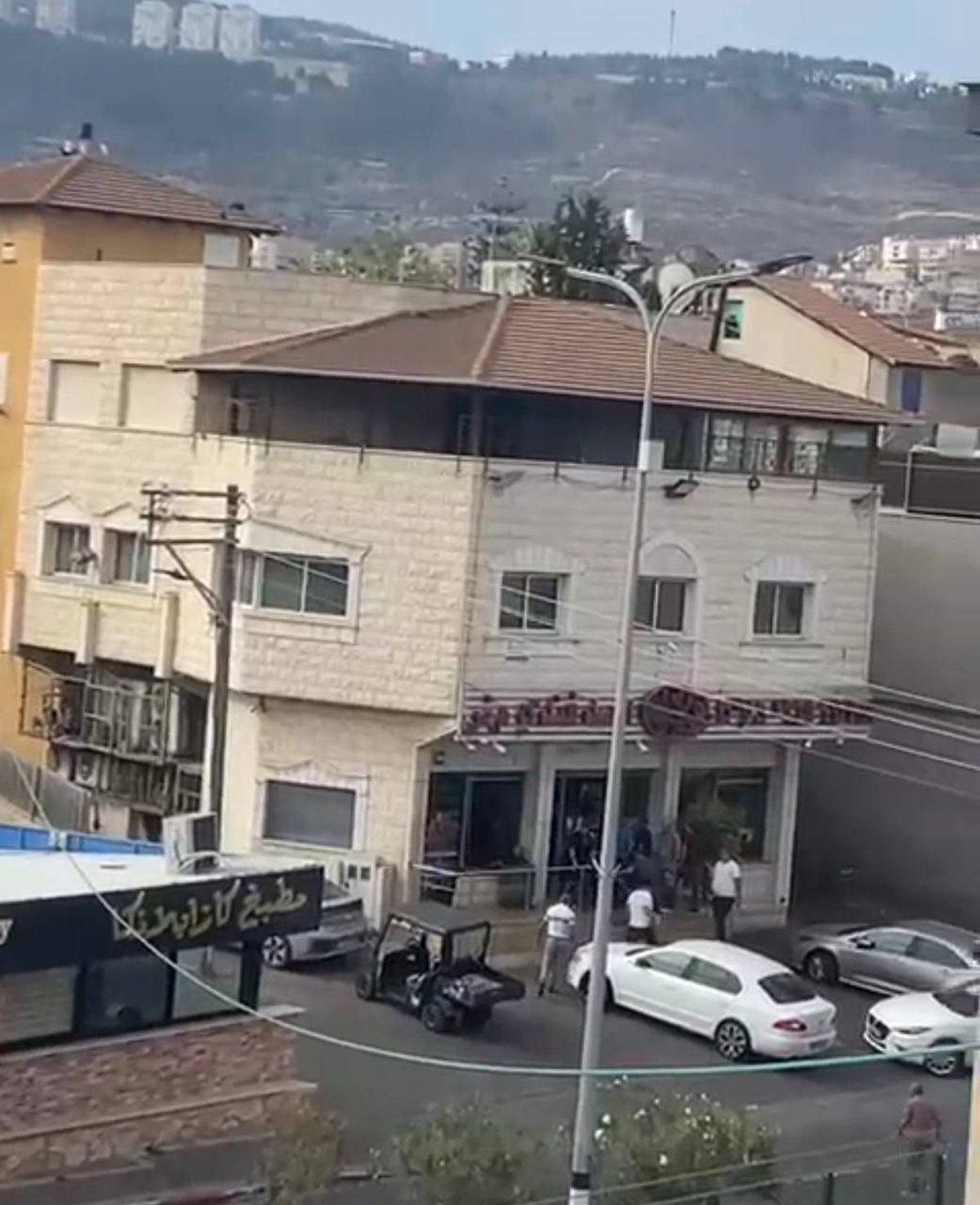 من مكان عملية اطلاق النار في كفركنا 