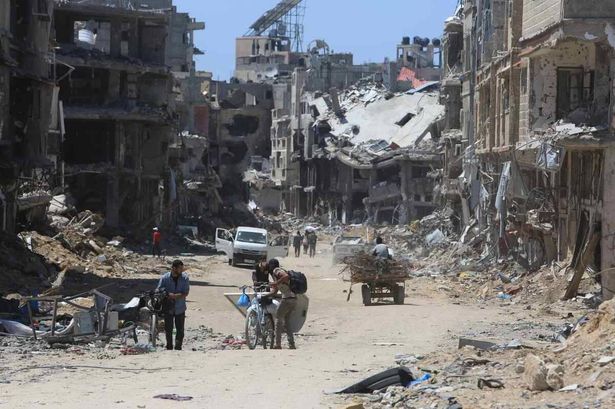مشيرة توفيق: لا نشعر بالأمان حتى بعد وقف الحرب.. والناجي من الموت أصيب بأزمات صحية ونفسية