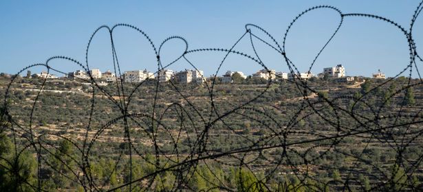 الضفة الغربية | حملة اعتقالات ومداهمات جديدة في مناطق عديدة
