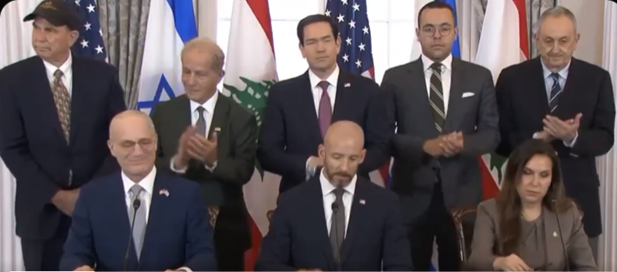 صورة من مقطع مصور نشرته الخارجية الأميركية عبر حسابها الرسمي 