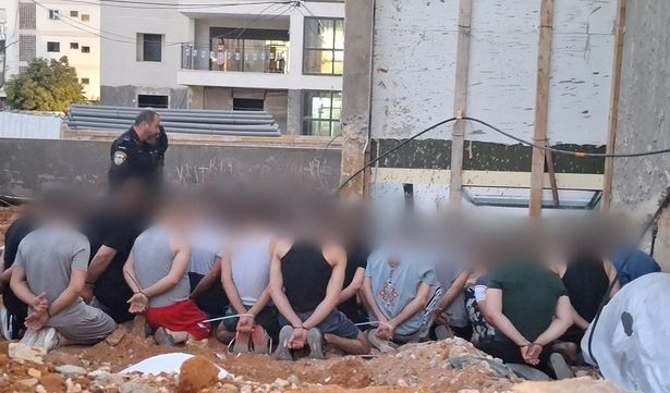 من حملة الاعتقالات-تصوير الشرطة 