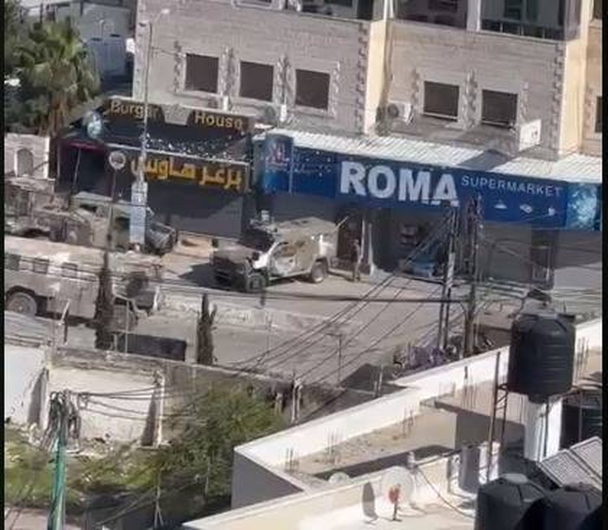 اشتباك مسلّح بين قوات الجيش الاسرائيلي وشبان فلسطينيين في مخيم قلنديا