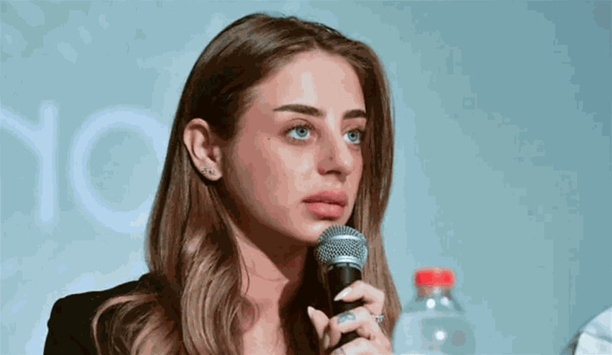 ميا شم- مواقع تواصل 