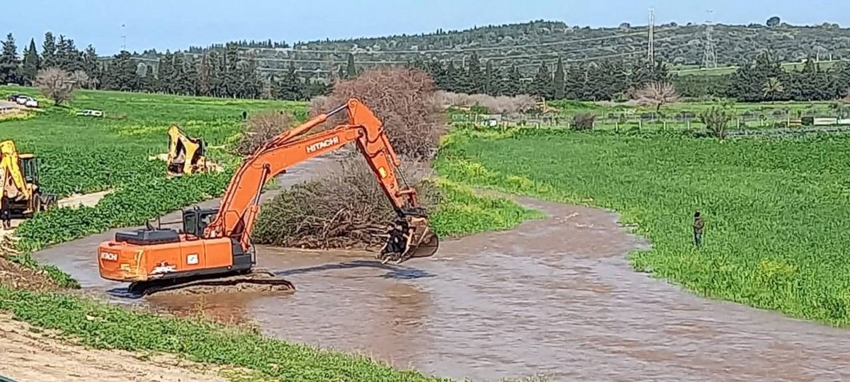 استمرار البحث عن مسن من شفاعمرو جرفته المياه في منطقة رأس علي