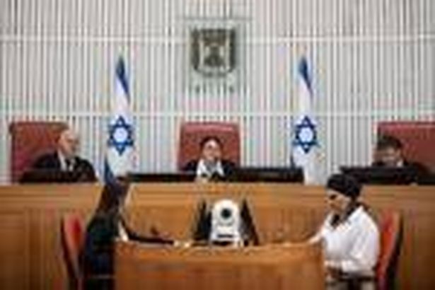 انتهاء جلسة المحكمة العليا بعد أكثر من 11 ساعة