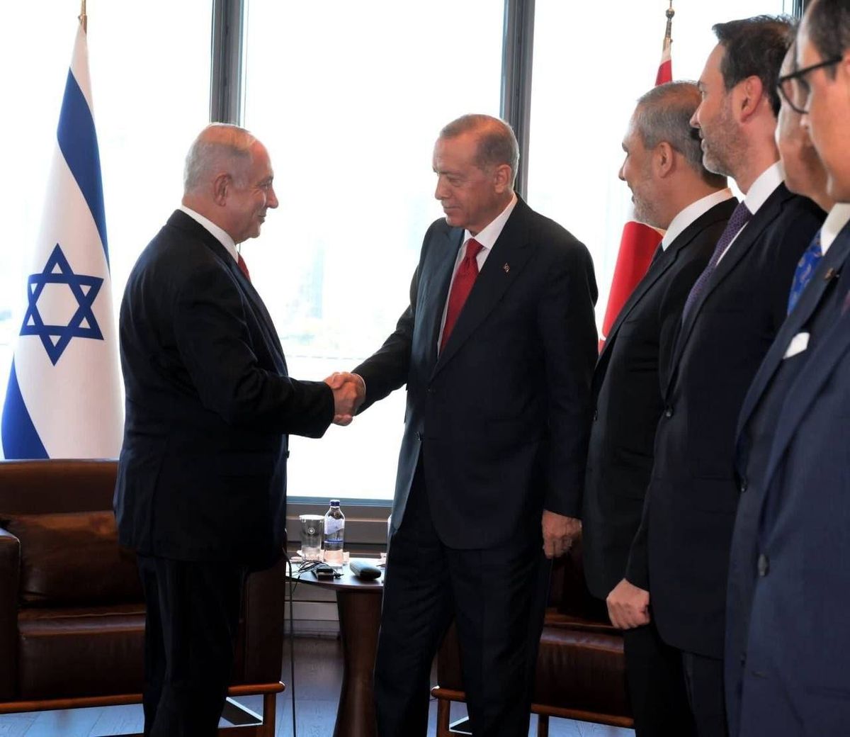 للمرة الأولى نتنياهو يلتقي اردوغان، في نيويورك ويتفقان على تبادل الزيارات قريبًا  