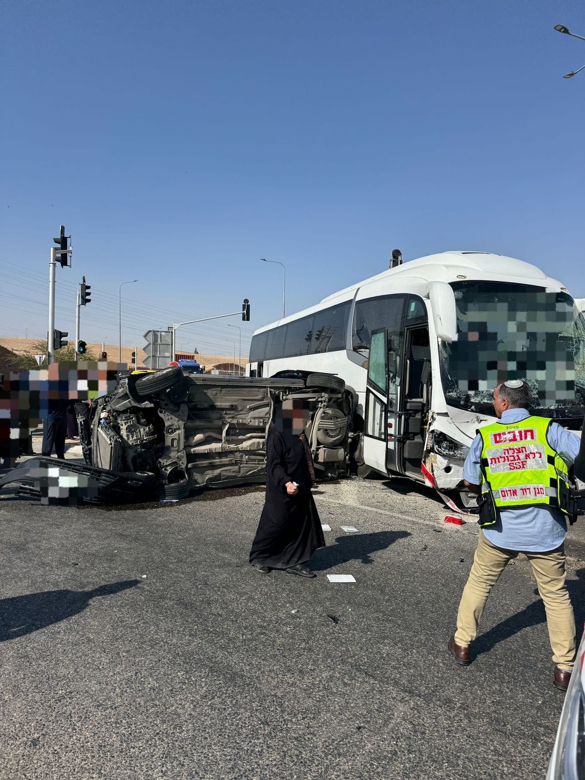 من موقع الحادث - تصوير نجمة داوود الحمراء