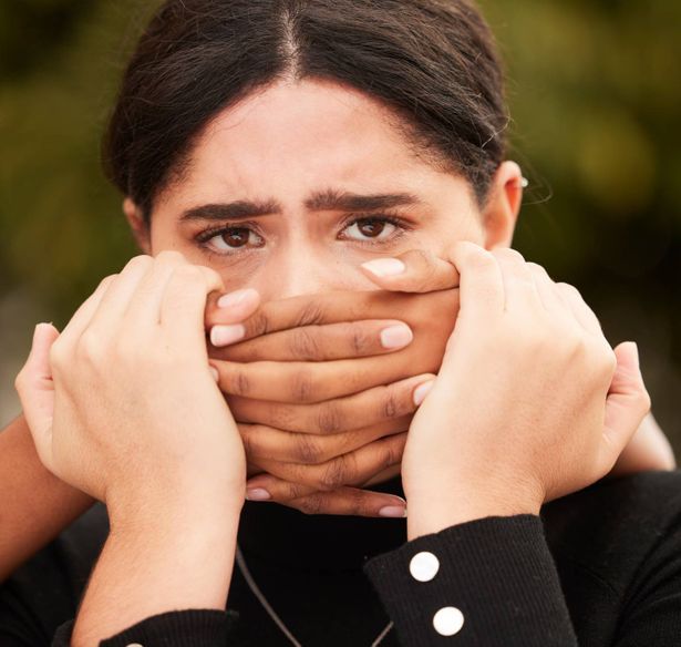 بين حاجز الصمت وصمت المجمتع: سليم سلامة تحدث للشمس عن ملف ابنته ورد