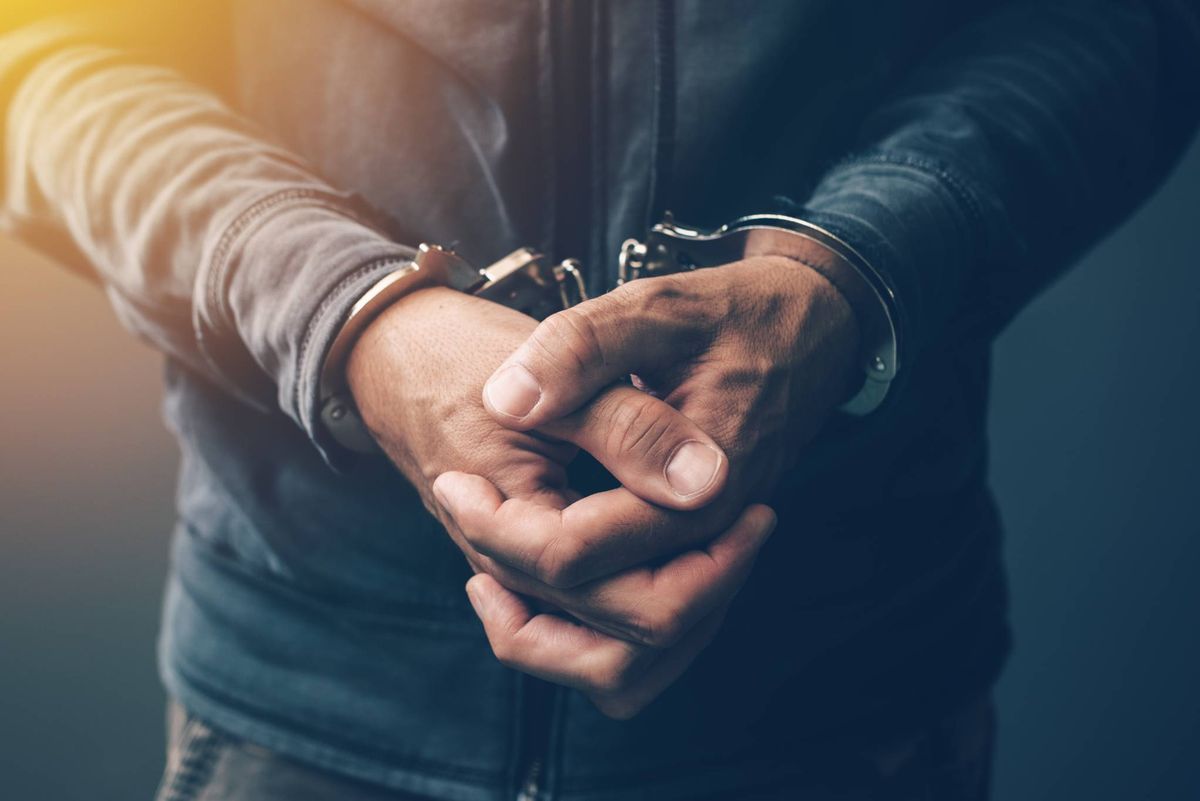 باقة الغربية| الشرطة تعتقل شابًا في العشرينيات من عمره بشبهة حيازة سلاح ومشط ذخيرة