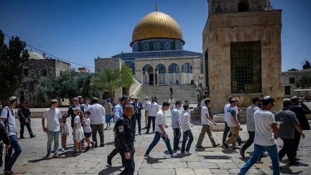 صورة لأحد اقتحامات المسجد الأقصى- المصدر: صفحة محافظة القدس على فيسبوك