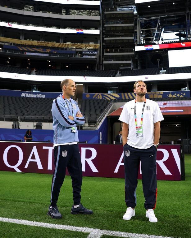 هاري كين، وتوماس توخيل ، الصورة من الحساب الرسمي لمنتخب إنجلترا على إكس- @England
