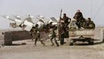 دبابة تابعة للقوات الحكومية اليمنية في مطار عدن الدولي عقب انتهاء حرب صيف 1994، يوليو 1994.

المصدر: غير معروف / آرشيف موقع علي ناصر محمد عبر ويكيميديا كومنز (ملكية عامة - Public Domain)