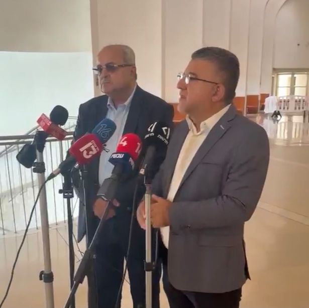 لقطة شاشة من فيديو اعلان يوسف جبارين موقف المشتركة من انسحاب أبو شحادة