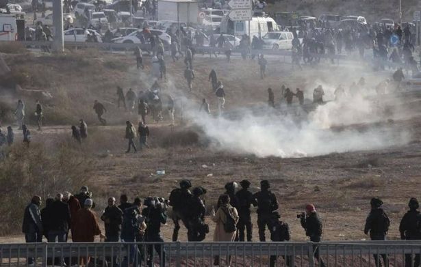 تيسير شعبان اللجنة المحلية في اللد : اعتقال خمسة شبان على خلفية وقفة تضامنية مع النقب