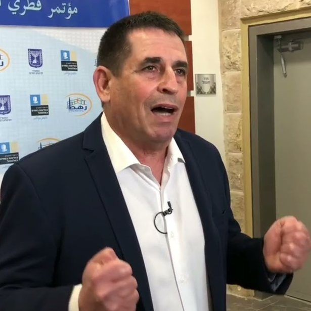 نائب وزير الامن الداخلي يوئاف سيجالوفيتش: سنعمل على إعادة الإمان في رهط وكل من يحمل السلاح مستهدف من قبل أجهزة الشرطة