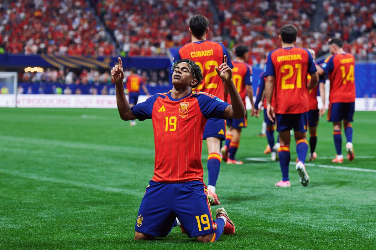 لامين يامال، الصورة من الحساب الرسمي لمنتخب إسبانيا على إكس- @SEFutbol
