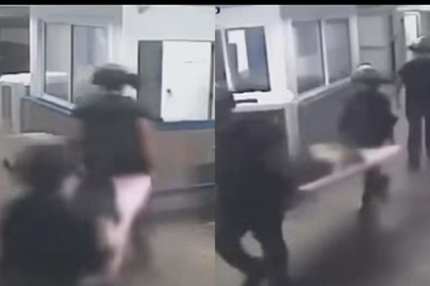 لقطة شاشة من فيديو يوثق لحظات ارتقاء ثائر أبو عصب داخل سجن كتسيعوت