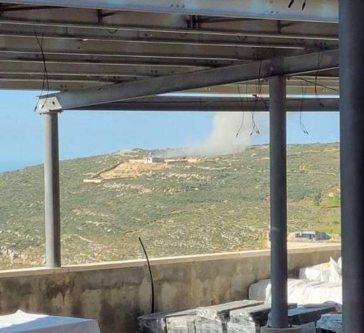 التطورات على الجبهة اللبنانية| قصف متبادل بين الجانبين ومقتل جندي إسرائيلي 