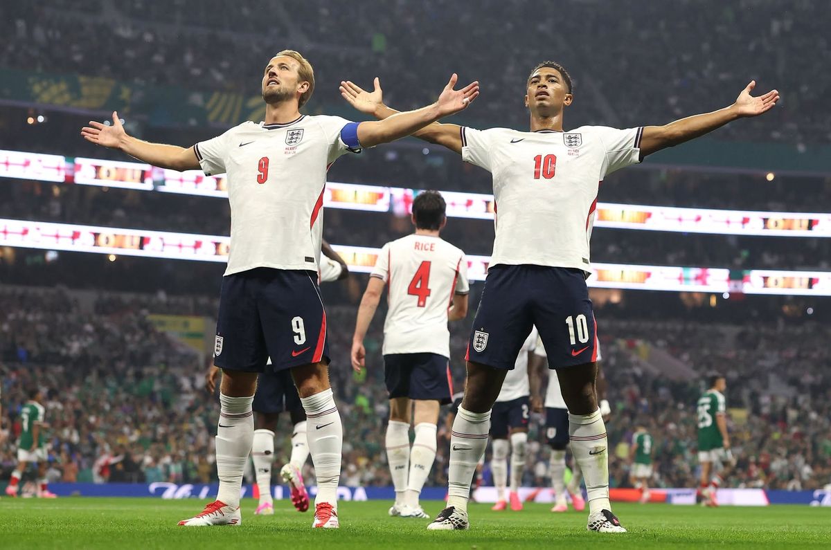 الصورة من الحساب الرسمي لمنتخب إنجلترا على فيسبوك- England football team 