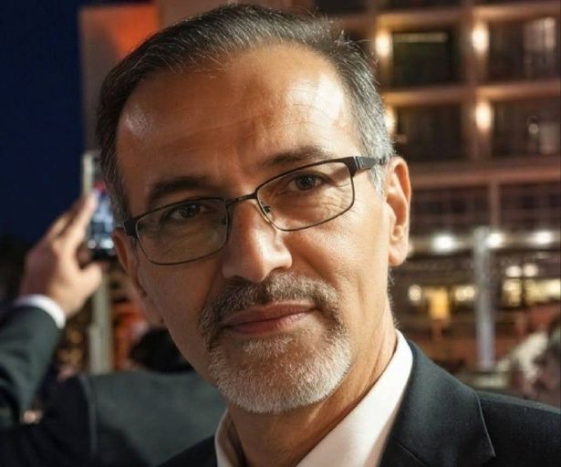 صورة شخصية للدكتور سمير الخطيب - يتم الاستخدام المواد وفقًا للمادة 27 أ من قانون حقوق التأليف والنشر 2007