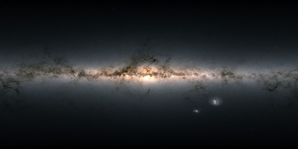 خريطة السماء الكاملة بالضوء المرئي من بيانات تلسكوب غايا، يظهر فيها قرص درب التبانة (ESA/Gaia/DPAC، ويكيميديا كومنز، CC BY 4.0)