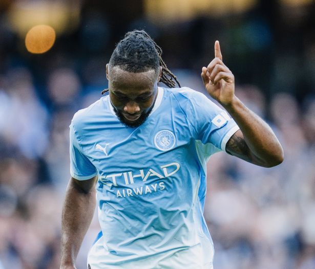 أنطوان سيمينيو لاعب مانشستر سيتي، الصورة من الحساب الرسمي لمانشستر سيتي على منصة إكس- @ManCity