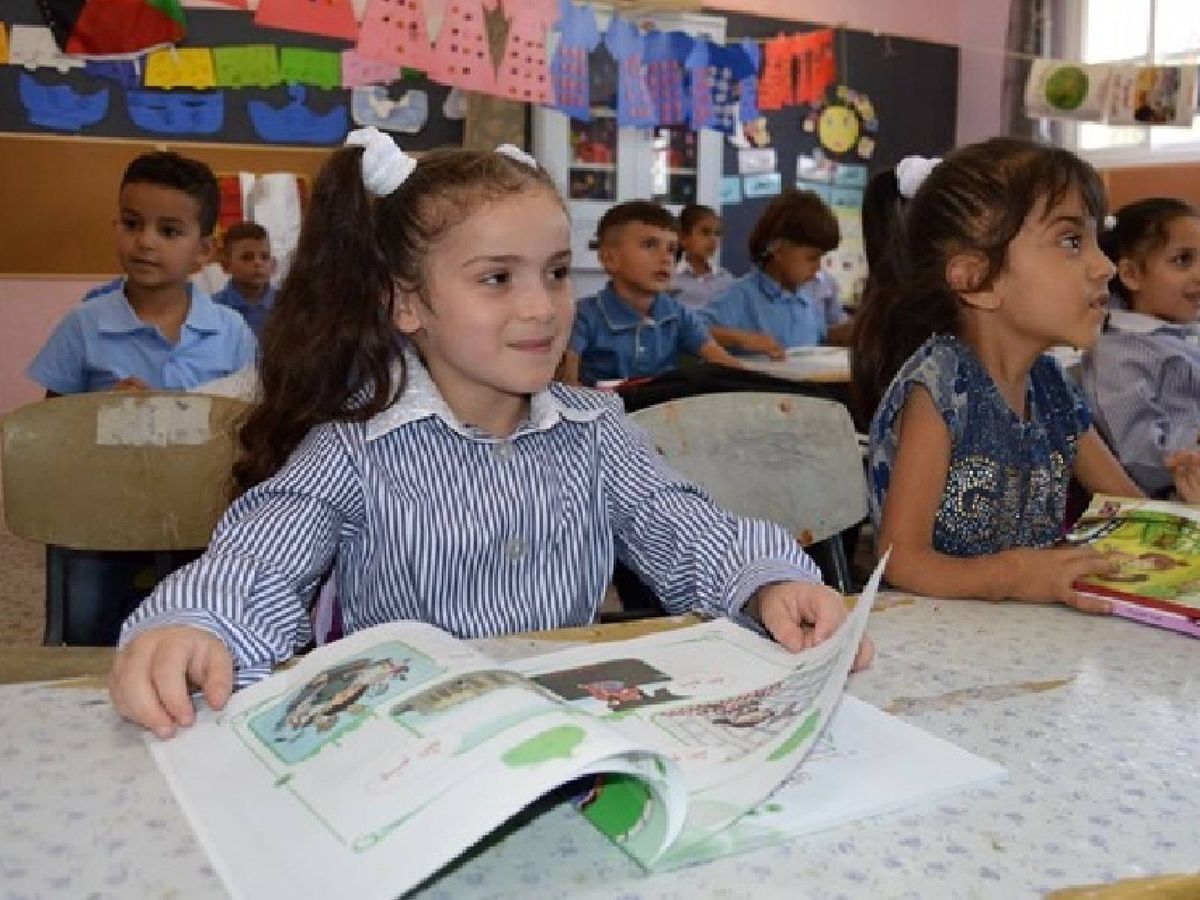 السلطات الإسرائيليّة تصادر كتب المناهج الفلسطينية