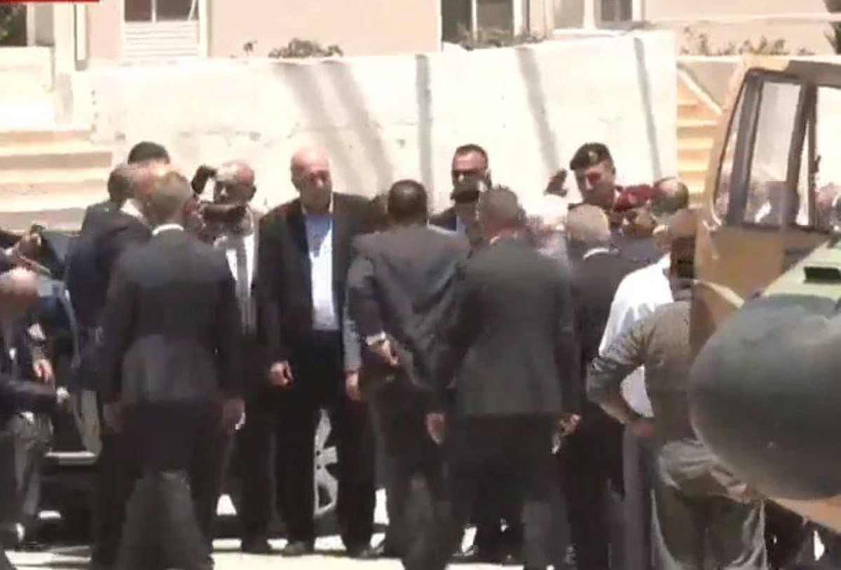 لحظة وصول الرئيس محمود عباس إلى جنين