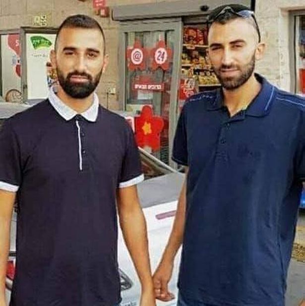 الشقيقان  شافع وصلاح أبو حسين